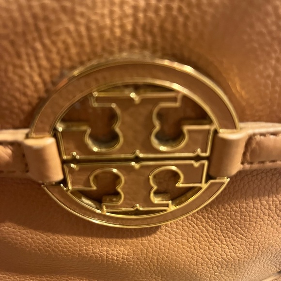 Tory Burch Large Shoulder Bag - Picture 4 of 10